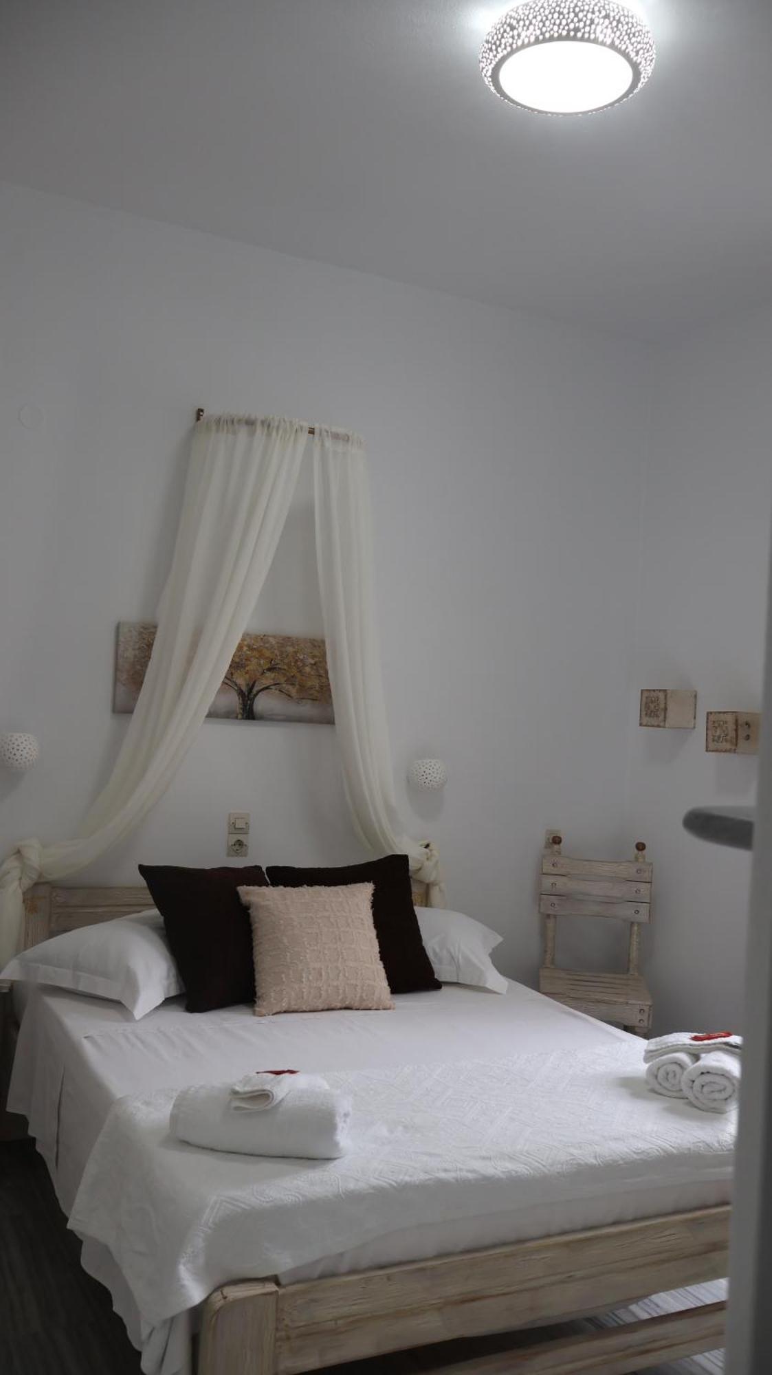 Pension Sofia Парікія Екстер'єр фото