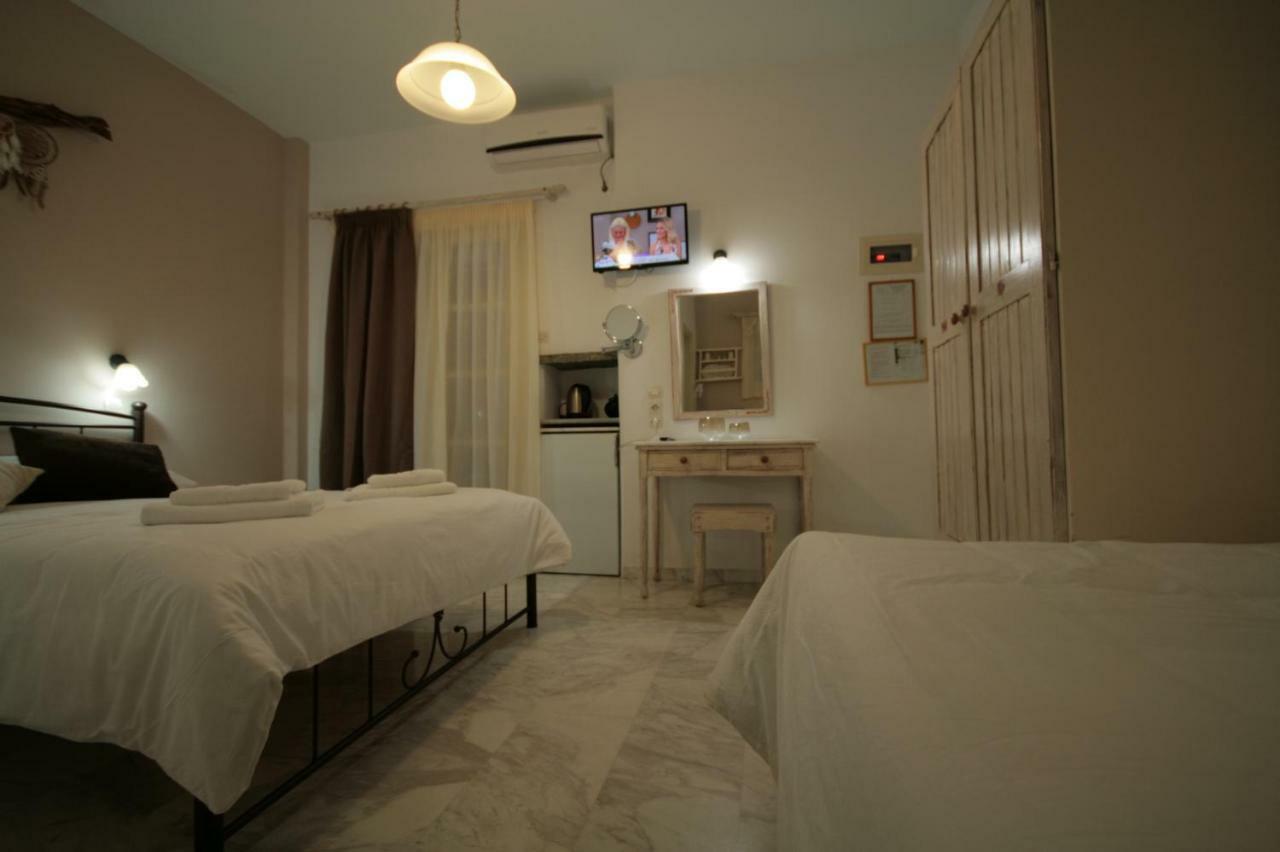 Pension Sofia Парікія Екстер'єр фото